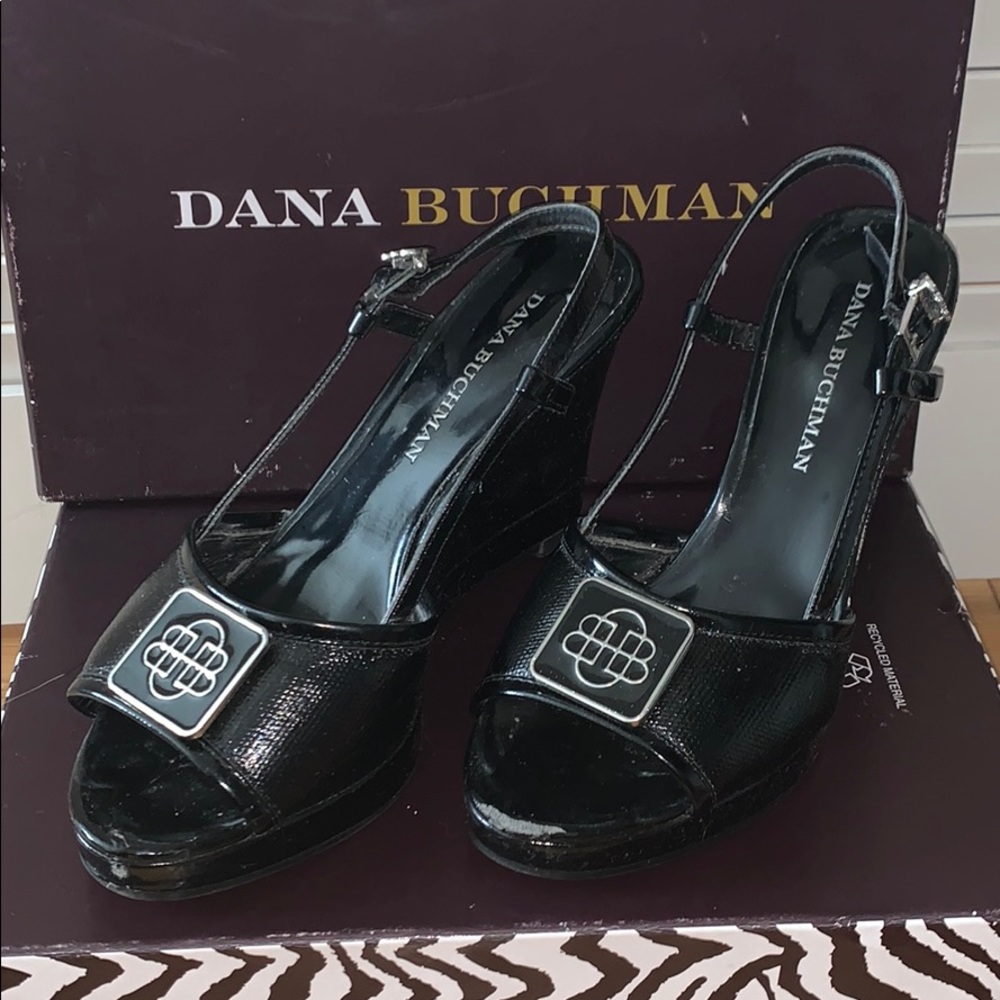 Cute Black Wedges